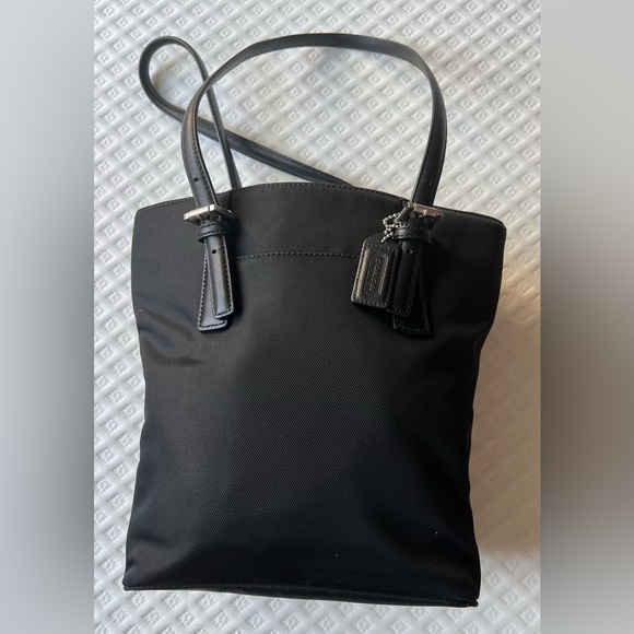 REAL Classic COACH Tote - Picture 4 of 6